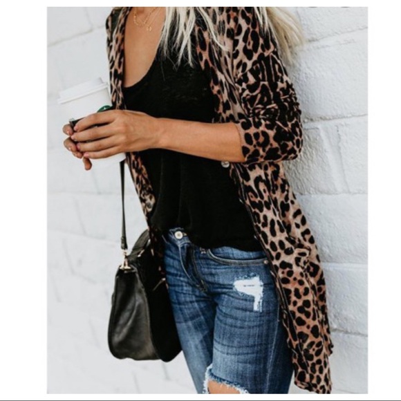✨LAST ONE✨Gorgeous Leopard print open cardigan - Picture 4 of 8